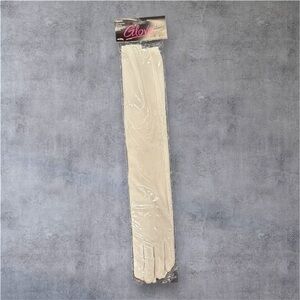 Long white costume, opera gloves